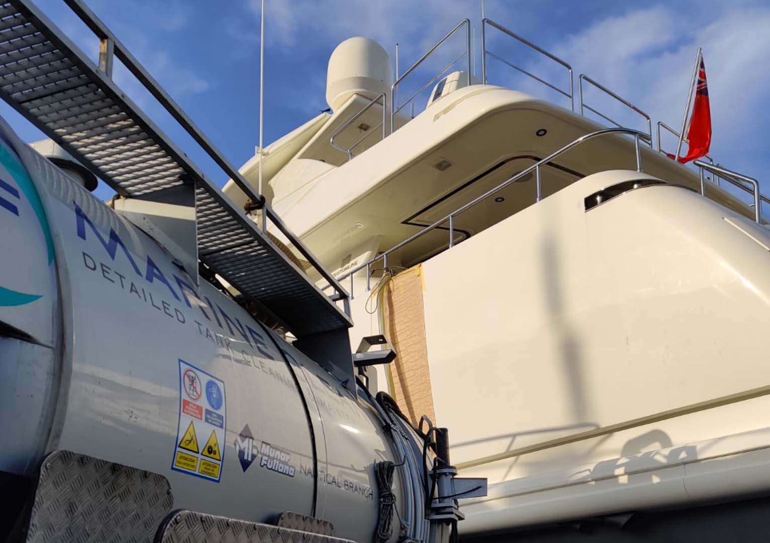 Tank emptying service for yachts in Mallorca